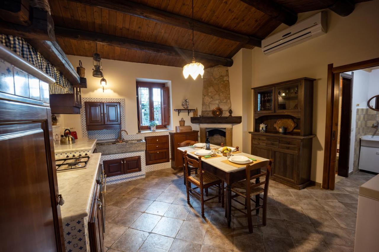 Casale Della Contea Guest House Модика Екстериор снимка