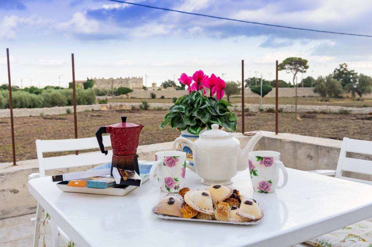 Casale Della Contea Guest House Модика Екстериор снимка
