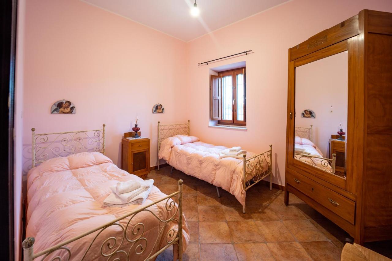 Casale Della Contea Guest House Модика Екстериор снимка