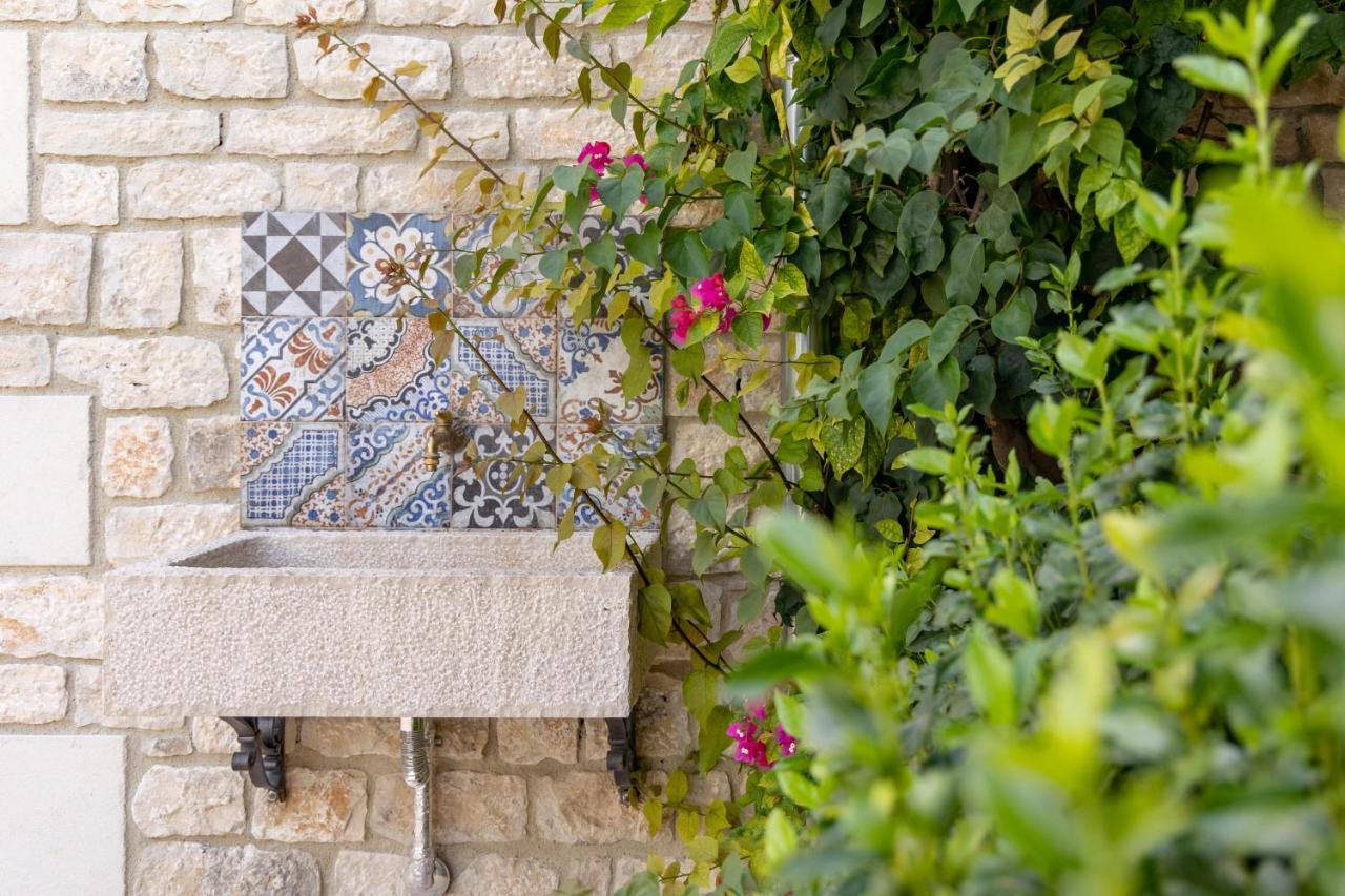 Casale Della Contea Guest House Модика Екстериор снимка