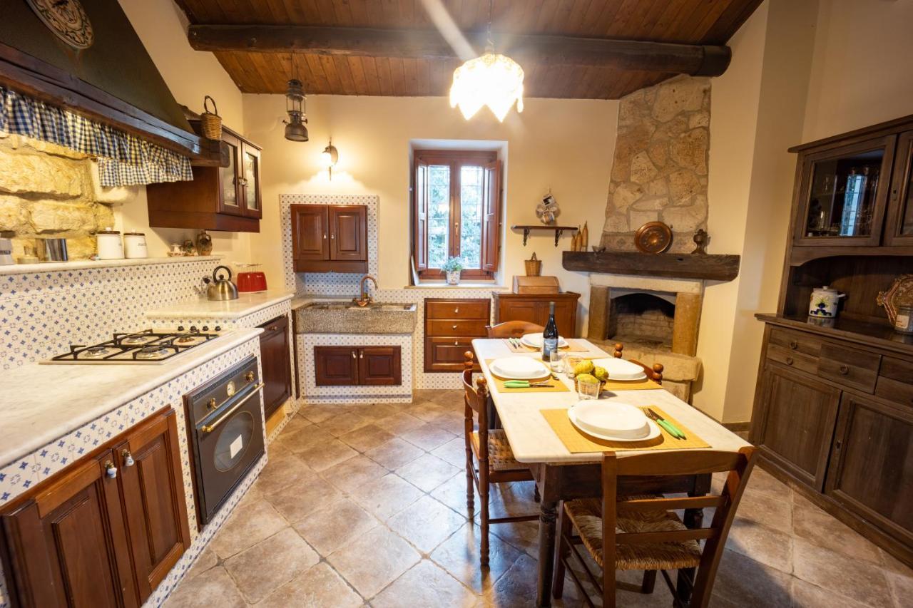 Casale Della Contea Guest House Модика Екстериор снимка