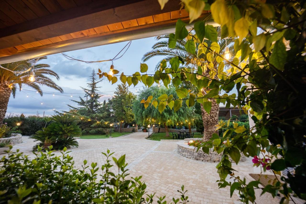 Casale Della Contea Guest House Модика Екстериор снимка