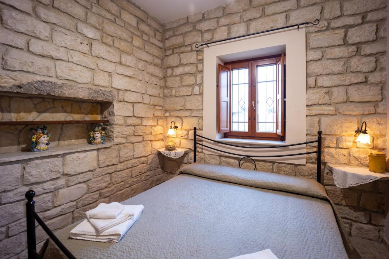 Casale Della Contea Guest House Модика Екстериор снимка