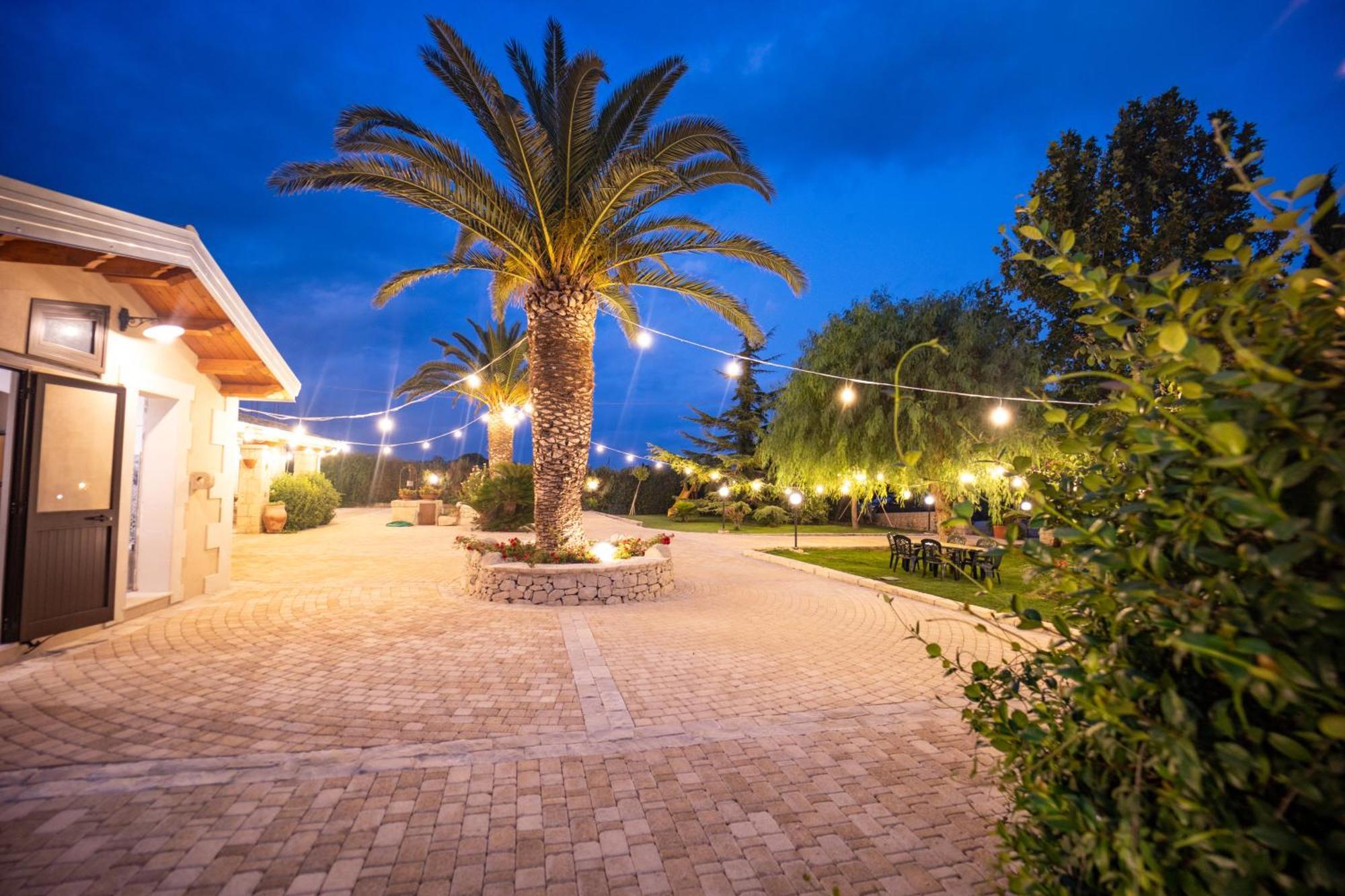 Casale Della Contea Guest House Модика Екстериор снимка